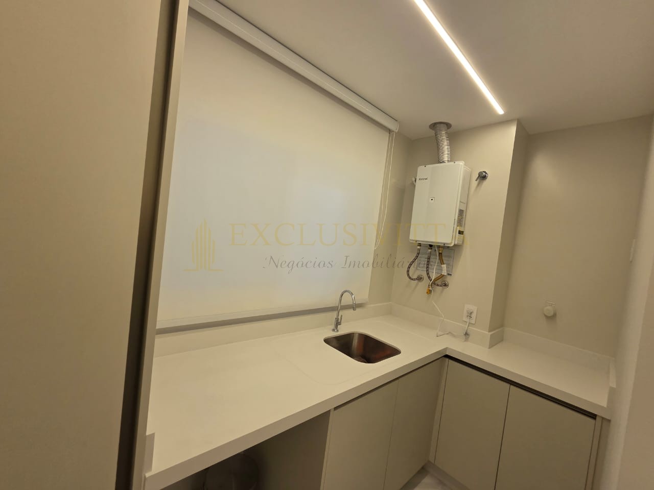 Apartamento 4 quartos para Venda no bairro Centro em Balneário Camboriú