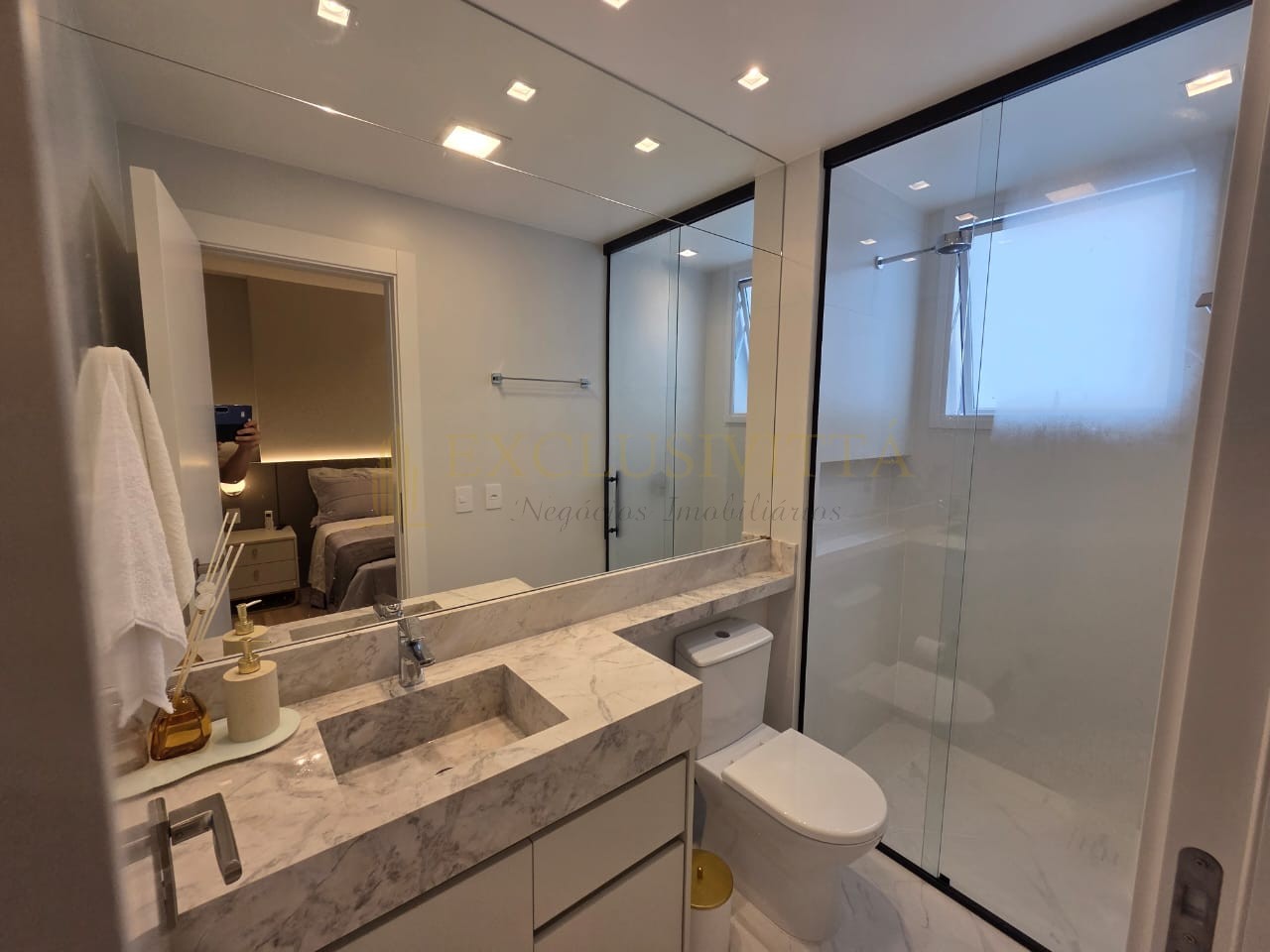 Apartamento 4 quartos para Venda no bairro Centro em Balneário Camboriú