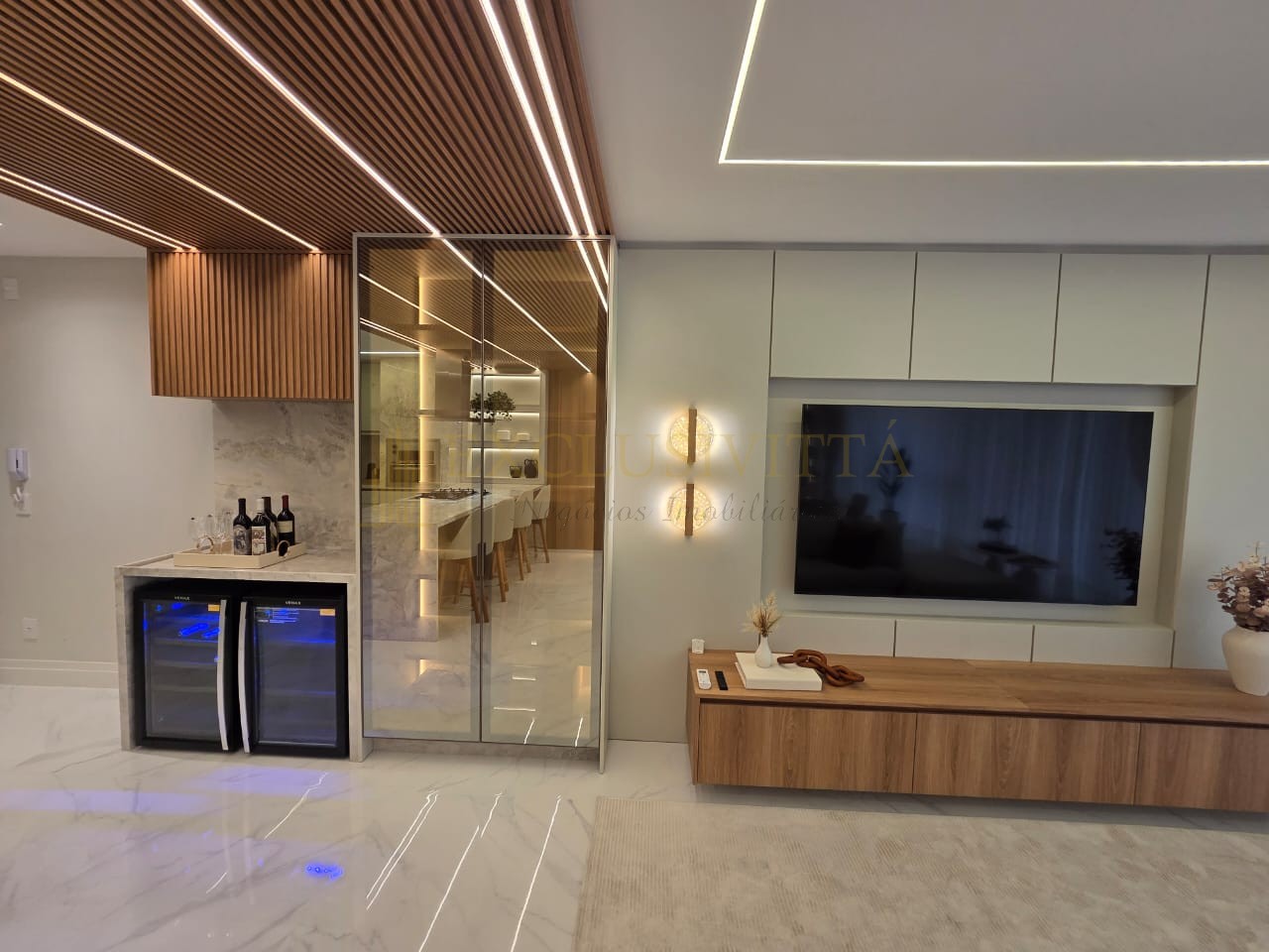 Apartamento 4 quartos para Venda no bairro Centro em Balneário Camboriú