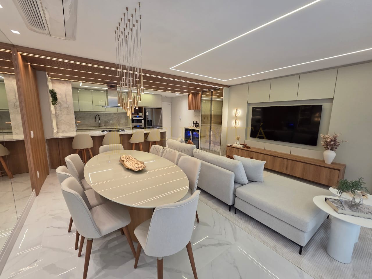 Apartamento 4 quartos para Venda no bairro Centro em Balneário Camboriú