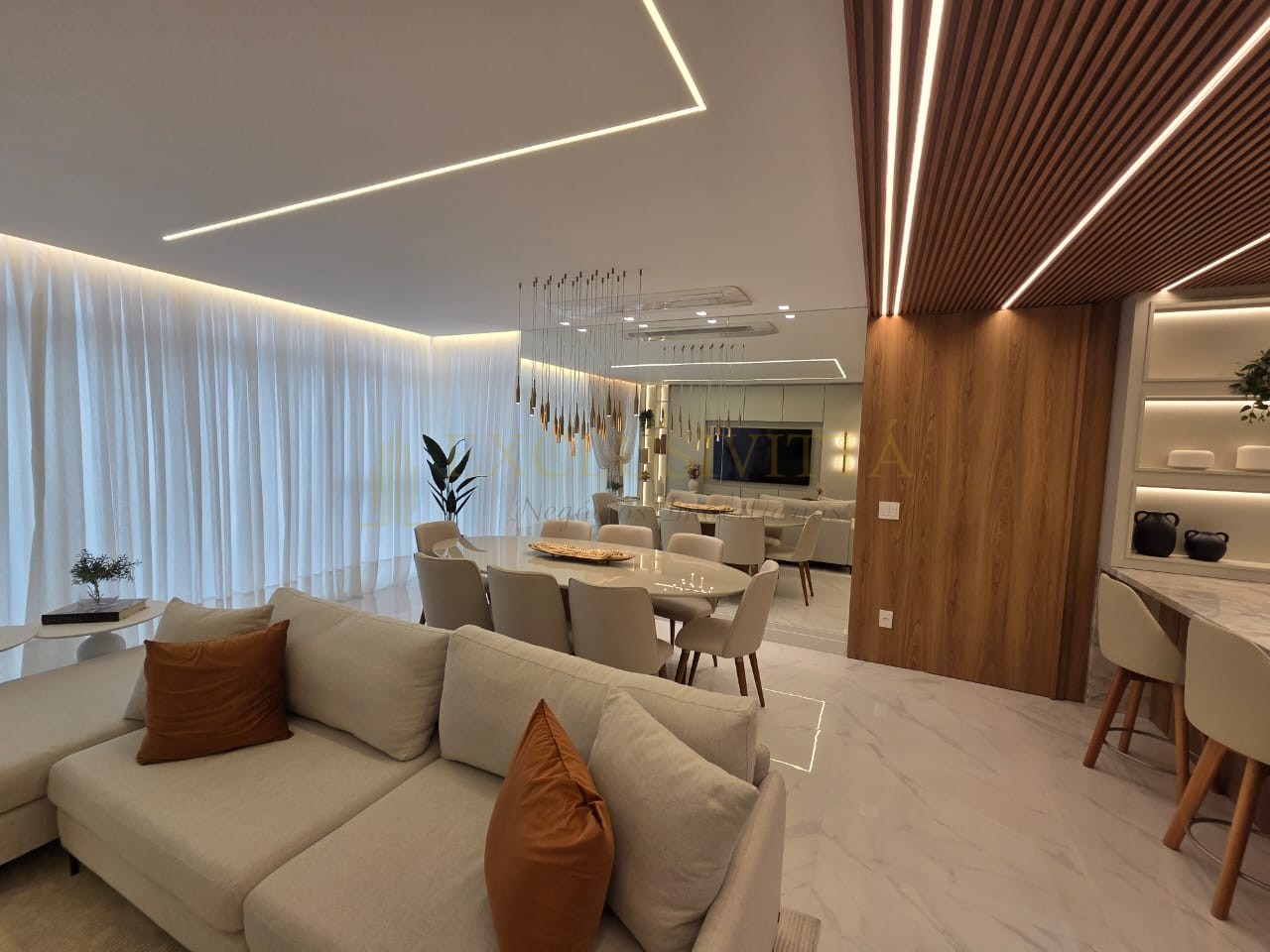 Apartamento 4 quartos para Venda no bairro Centro em Balneário Camboriú