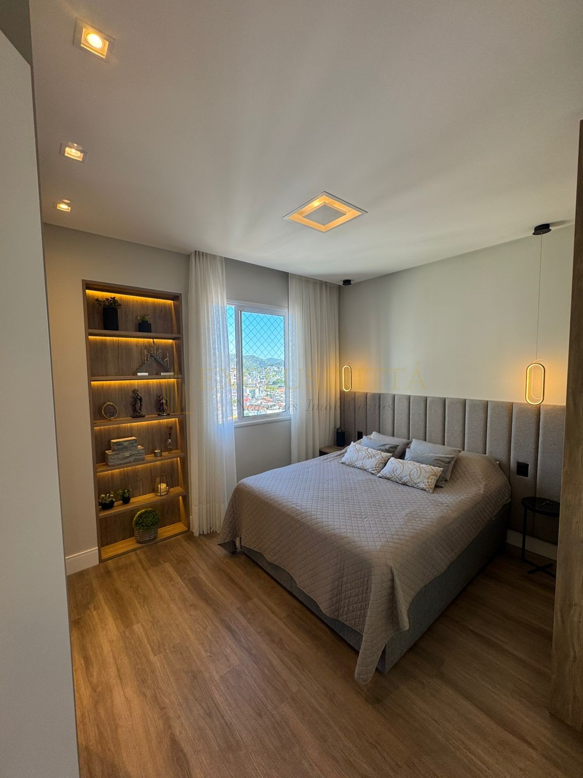 Apartamento 4 suítes para Venda no bairro Pioneiros em Balneário Camboriú