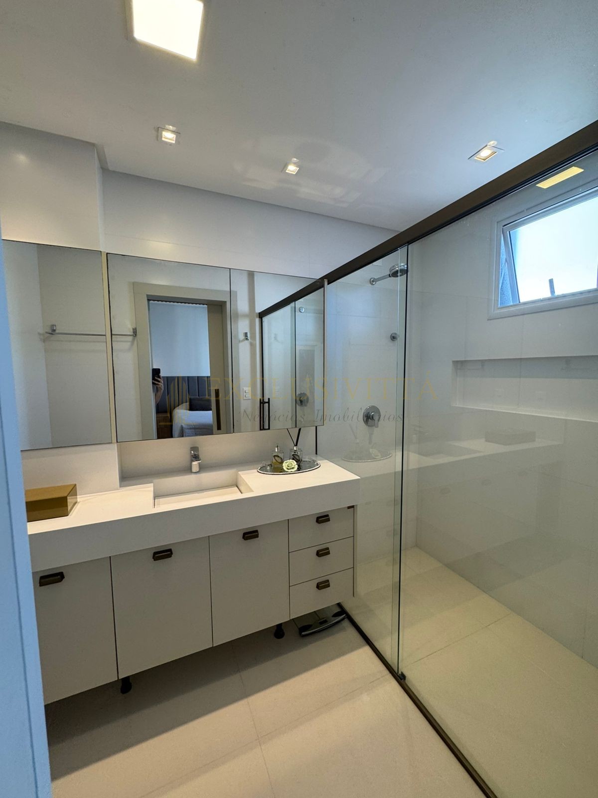 Apartamento 4 suítes para Venda no bairro Pioneiros em Balneário Camboriú