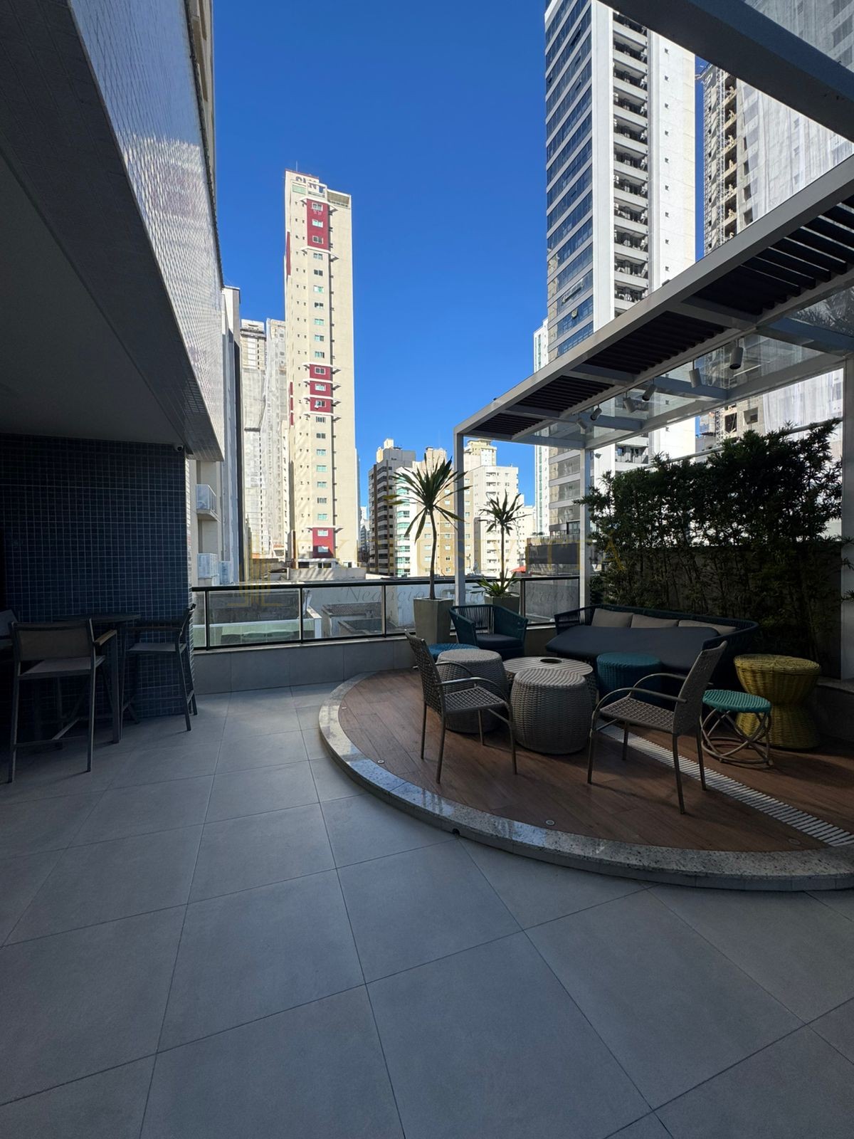 Apartamento 4 suítes para Venda no bairro Pioneiros em Balneário Camboriú