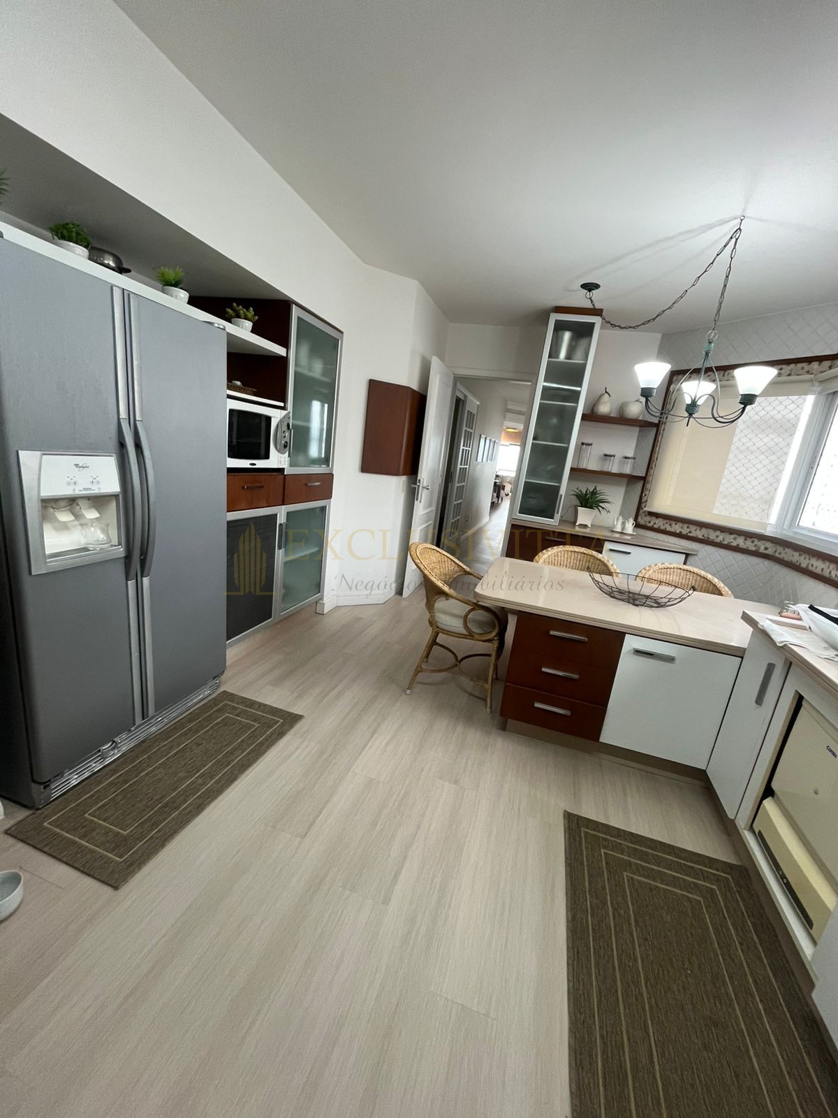 Apartamento 3 suítes para Locação Anual no bairro Centro em Balneário Camboriú