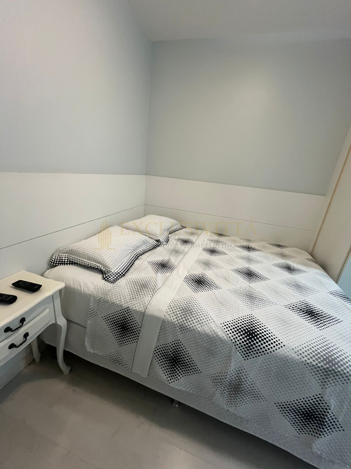 Apartamento 3 suítes para Locação Anual no bairro Centro em Balneário Camboriú