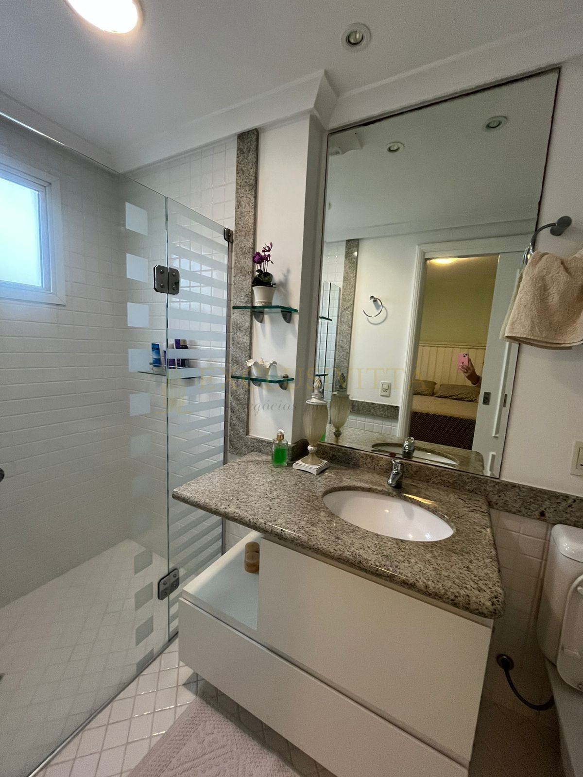 Apartamento 3 suítes para Locação Anual no bairro Centro em Balneário Camboriú