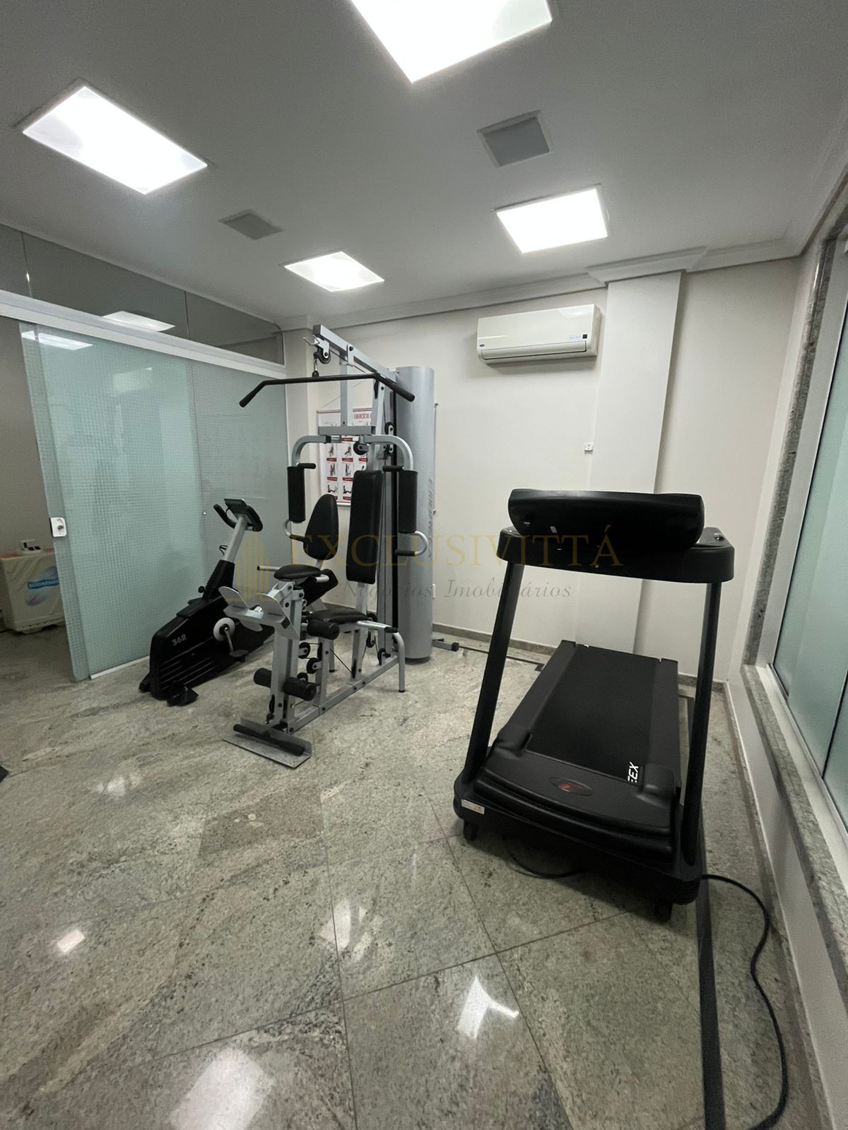 Apartamento 3 suítes para Locação Anual no bairro Centro em Balneário Camboriú