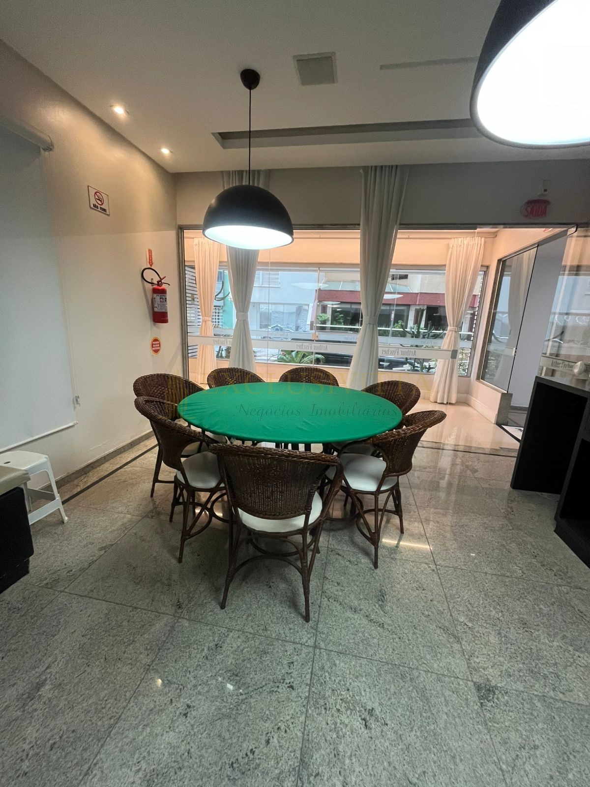 Apartamento 3 suítes para Locação Anual no bairro Centro em Balneário Camboriú