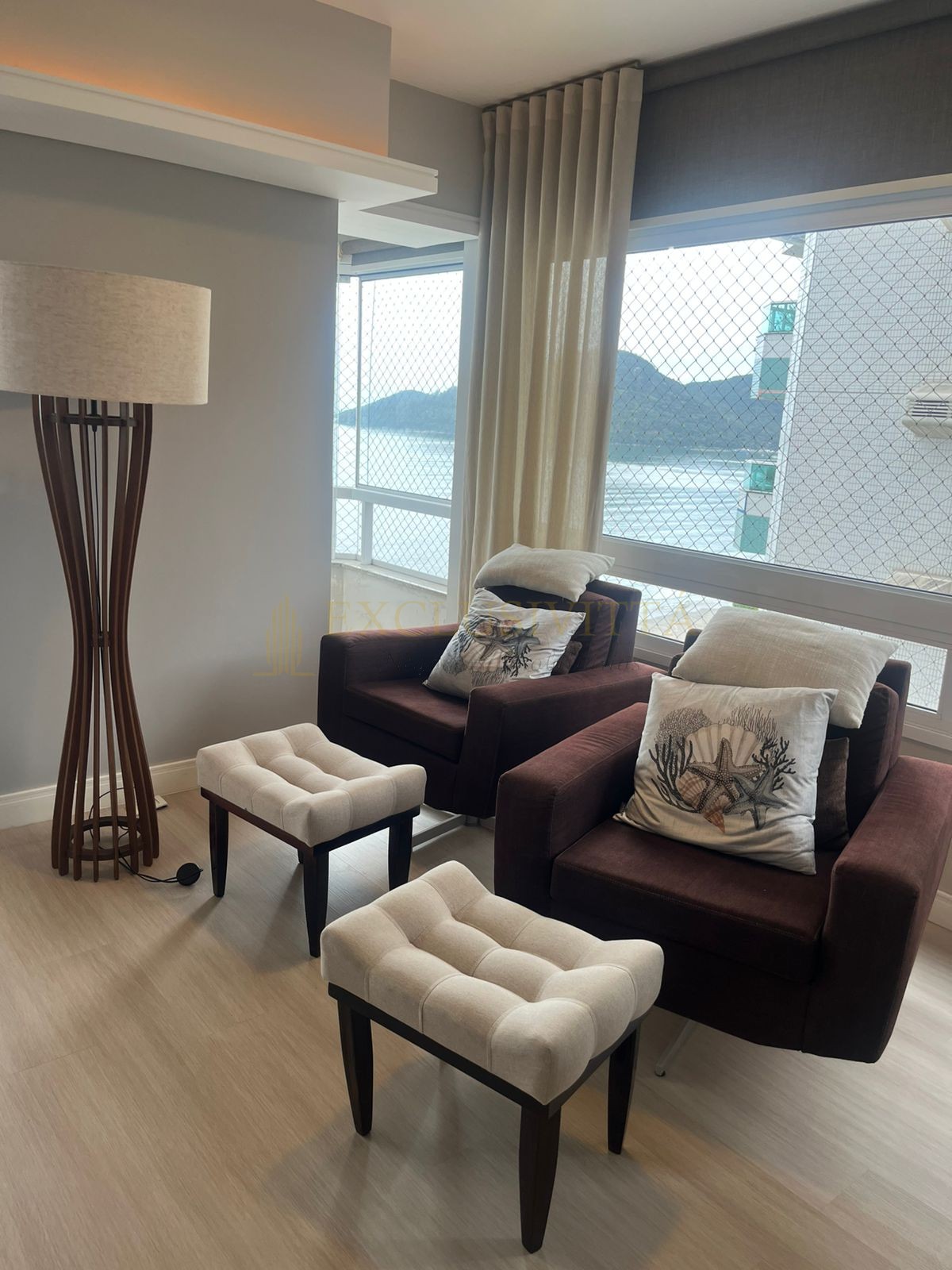 Apartamento 3 suítes para Locação Anual no bairro Centro em Balneário Camboriú