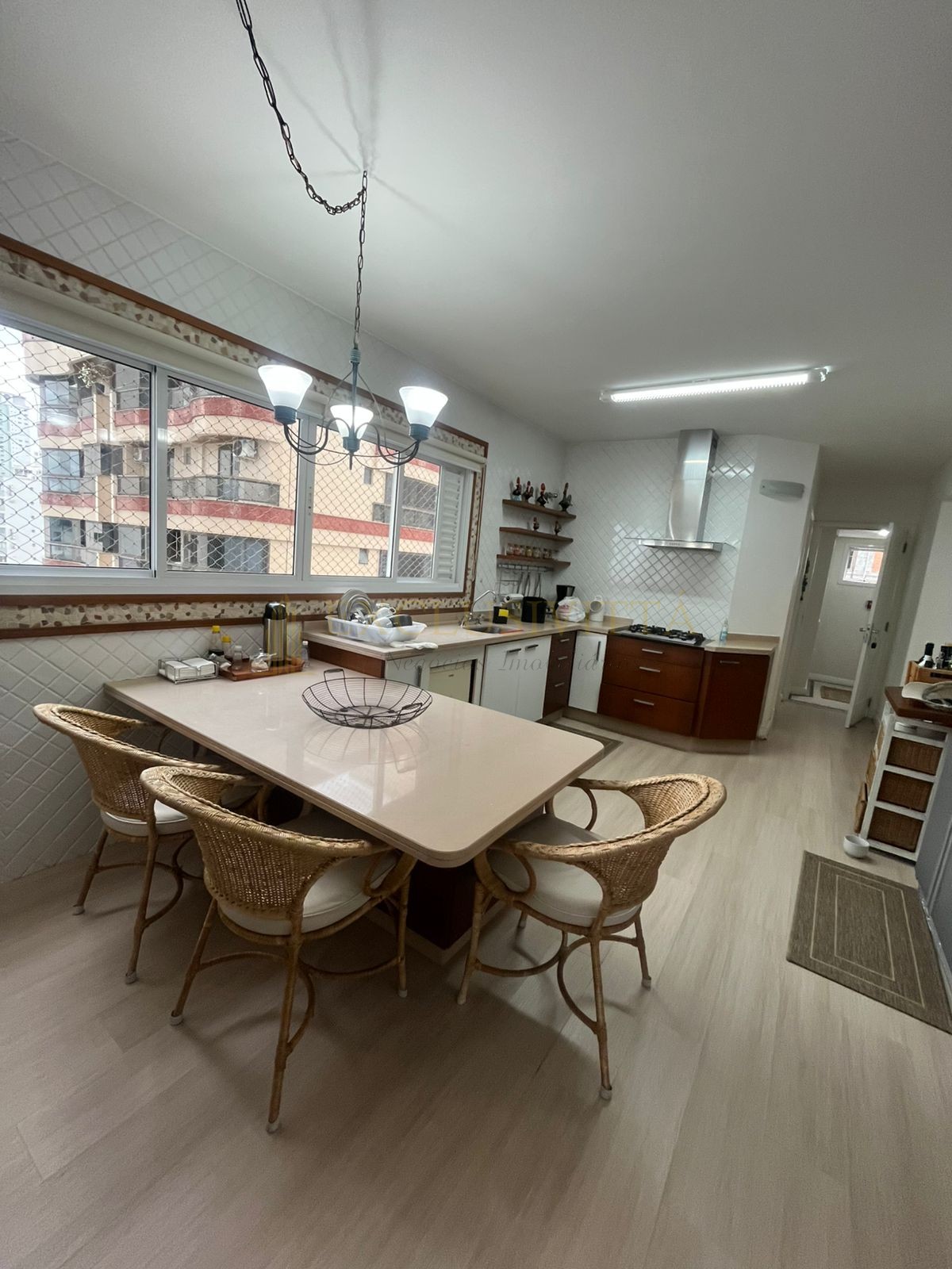 Apartamento 3 suítes para Locação Anual no bairro Centro em Balneário Camboriú