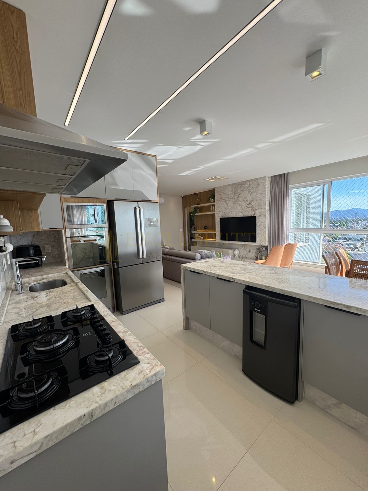 Prédio 3 suítes para Venda no bairro Centro em Balneário Camboriú