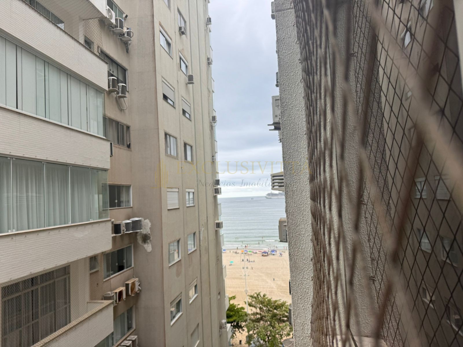 Apartamento 2 quartos para Locação Anual no bairro Centro em Balneário Camboriú