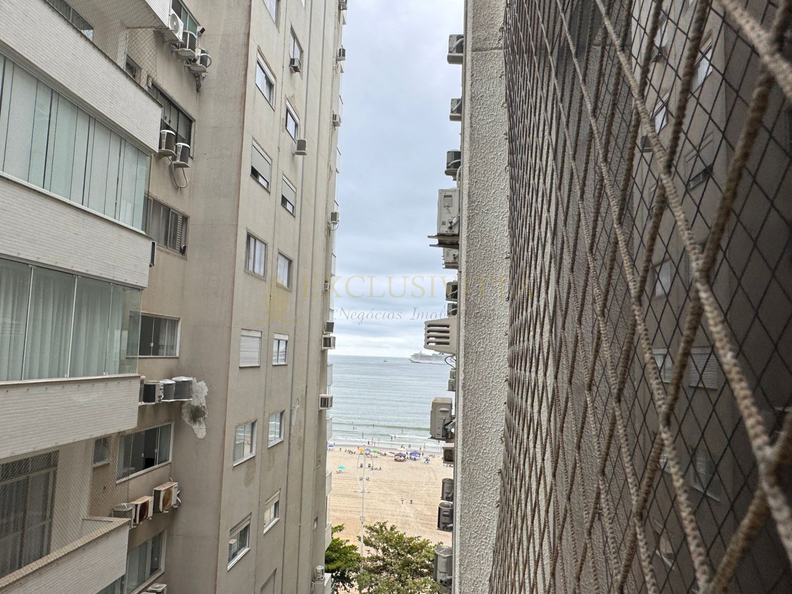 Apartamento 2 quartos para Locação Anual no bairro Centro em Balneário Camboriú