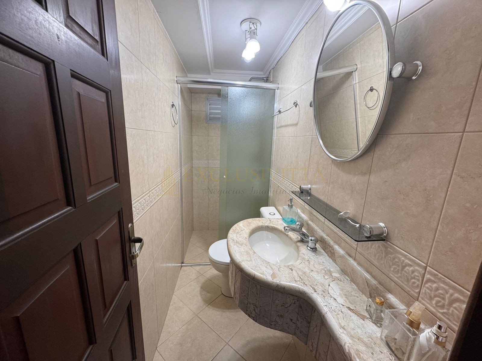 Apartamento 2 quartos para Locação Anual no bairro Centro em Balneário Camboriú