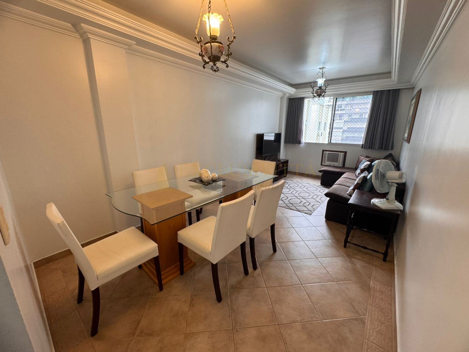 Apartamento 2 quartos para Locação Anual no bairro Centro em Balneário Camboriú