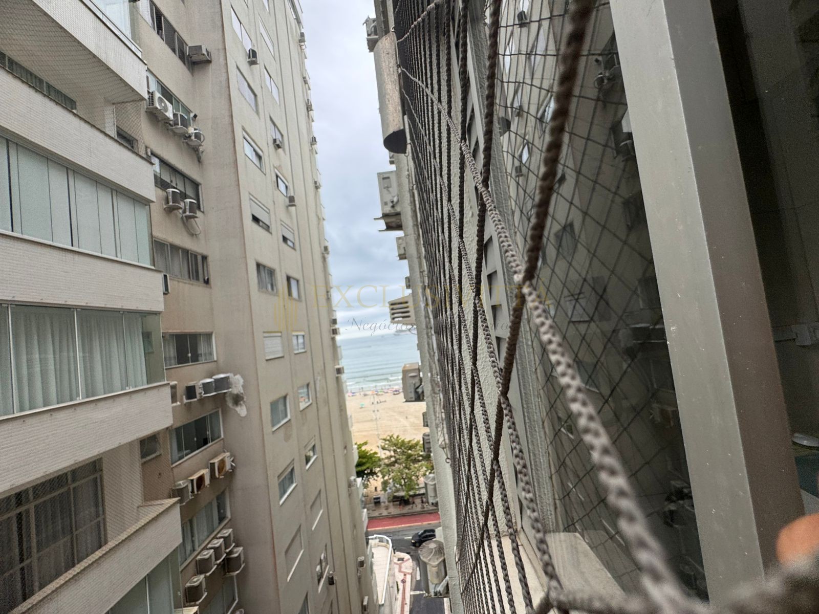 Apartamento 2 quartos para Locação Anual no bairro Centro em Balneário Camboriú