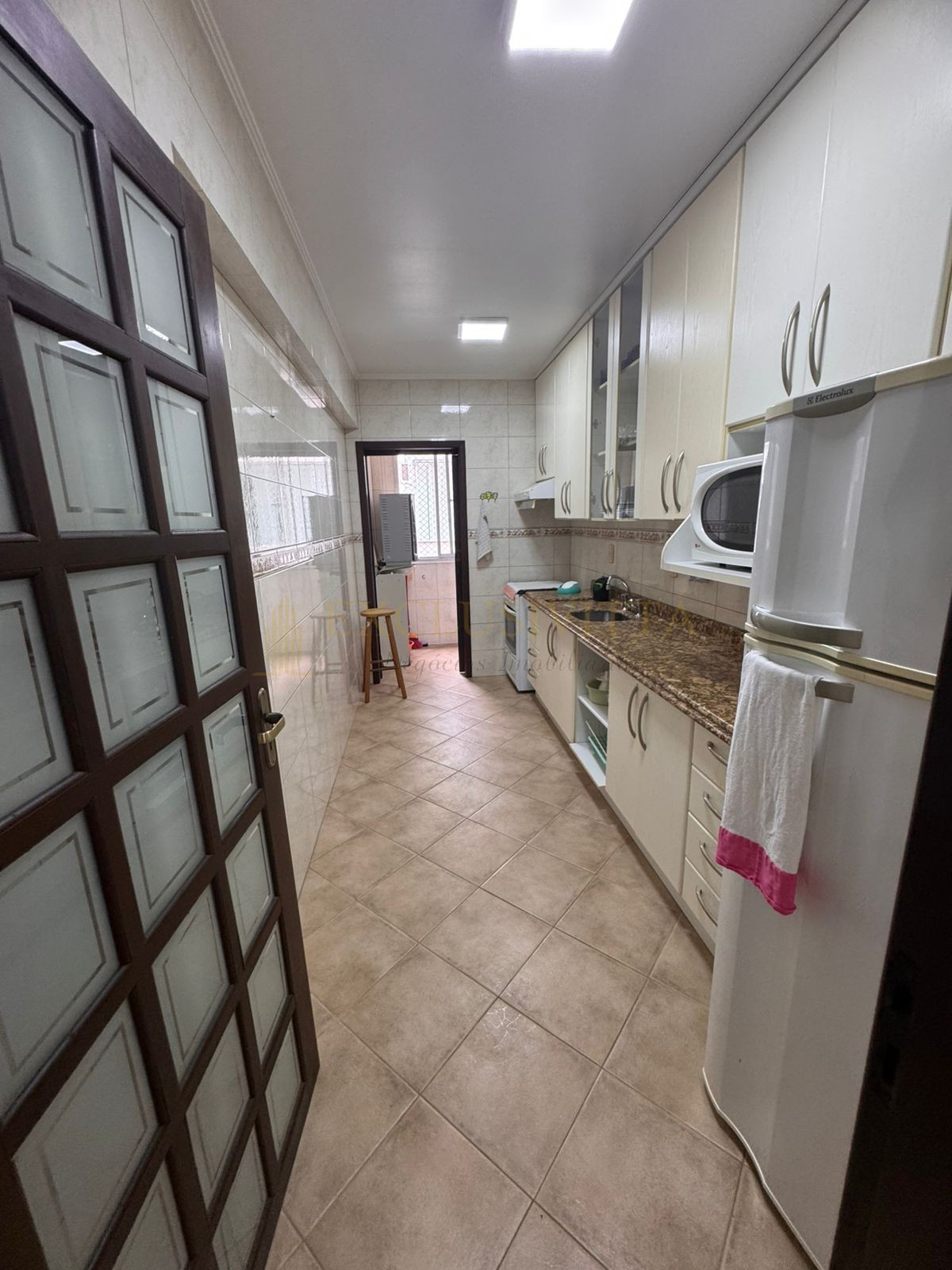 Apartamento 2 quartos para Locação Anual no bairro Centro em Balneário Camboriú