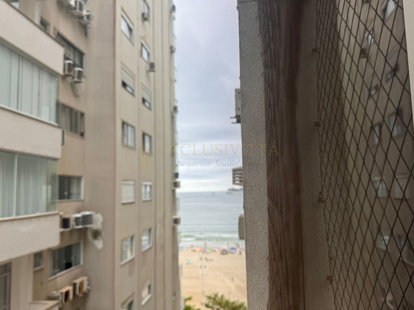 Apartamento 2 quartos para Locação Anual no bairro Centro em Balneário Camboriú