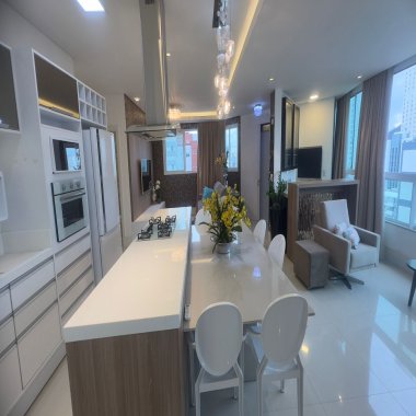 Belíssimo Apartamento Mobiliado em uma das áreas mais procuradas de BC