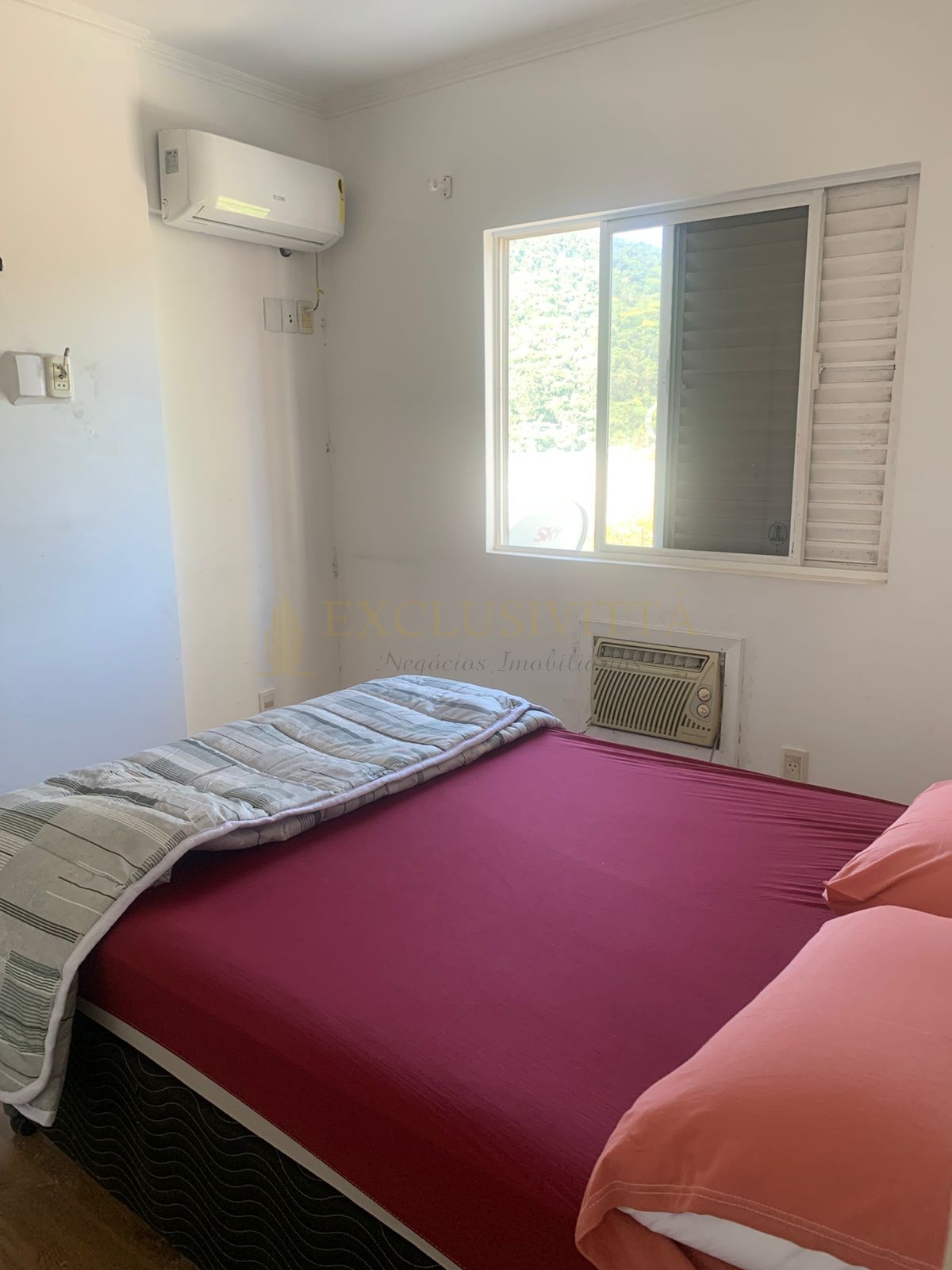 Apartamento 2 quartos para Locação Anual no bairro Centro em Balneário Camboriú