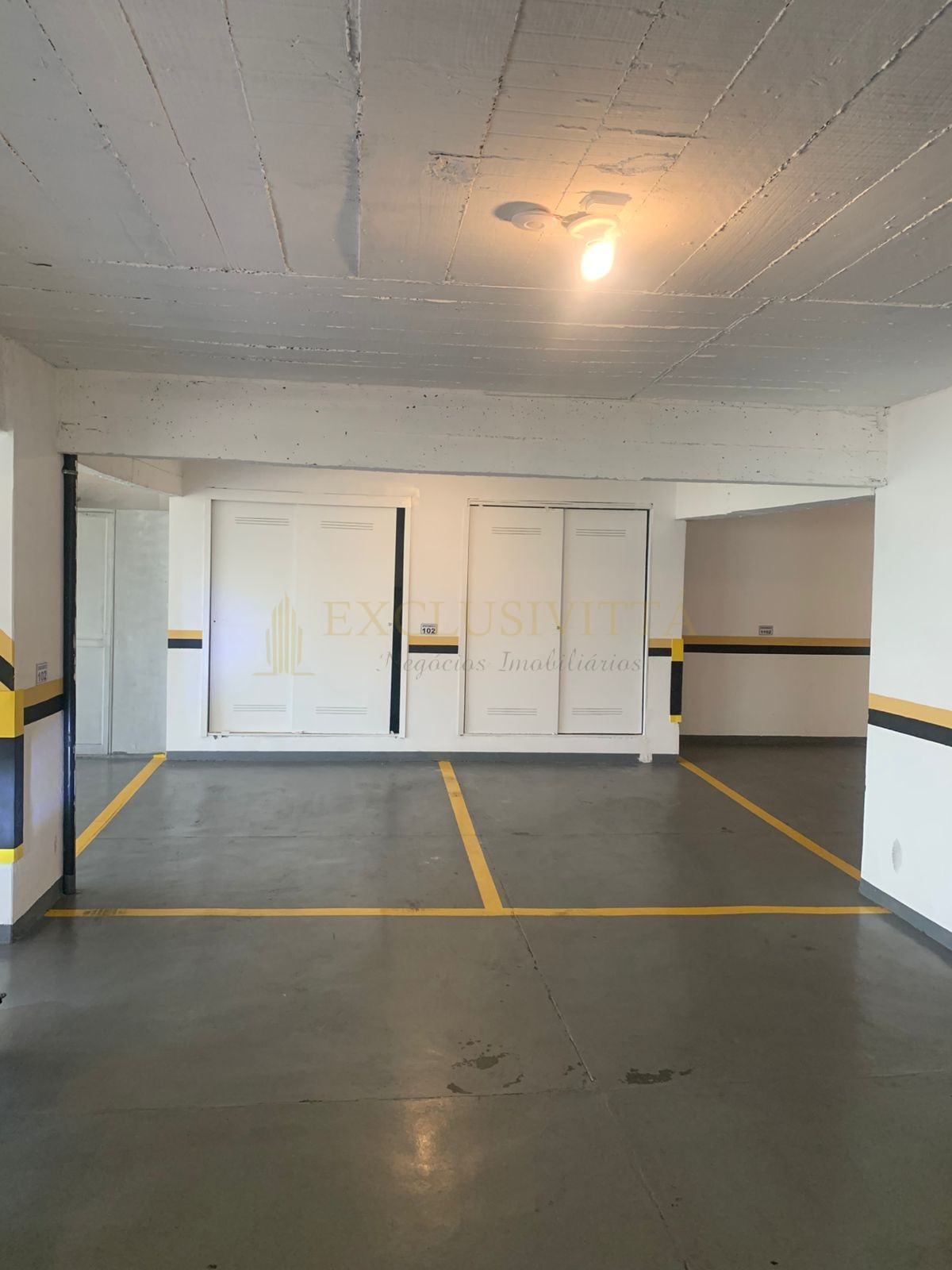 Apartamento 2 quartos para Locação Anual no bairro Centro em Balneário Camboriú