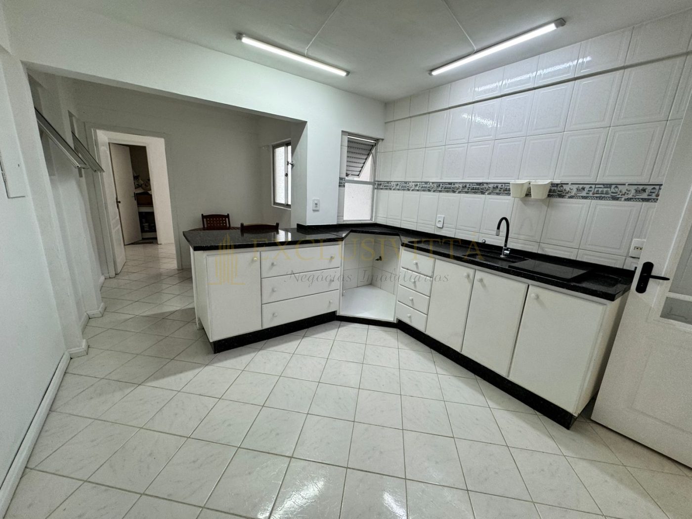 Apartamento 3 quartos para VENDA no bairro Centro em Balneário Camboriú