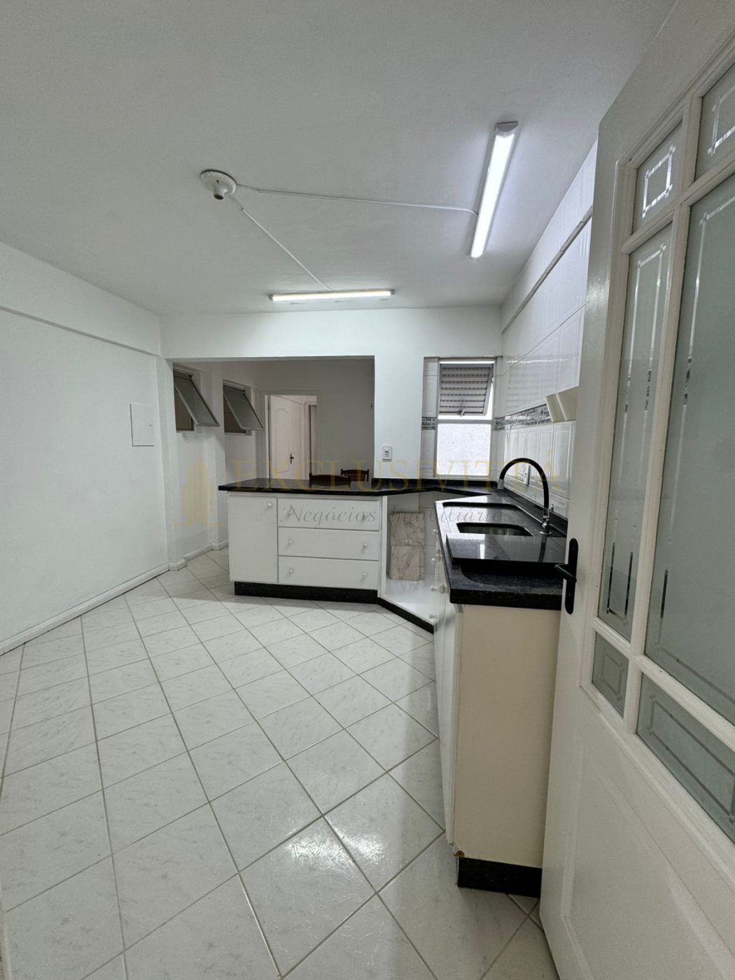 Apartamento 3 quartos para VENDA no bairro Centro em Balneário Camboriú