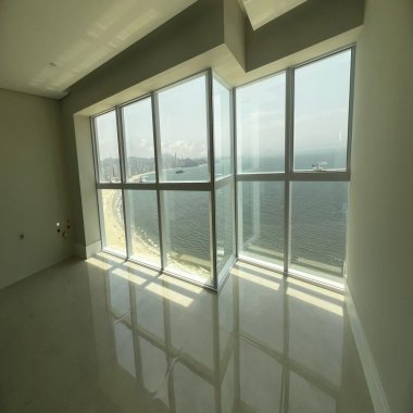 FRENTE MAR com uma vista deslumbrante!