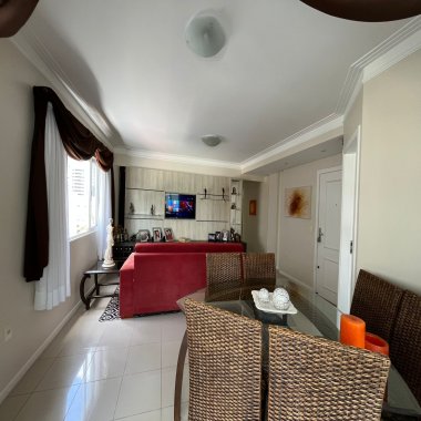 Apartamento Semimobiliado à Venda Conforto e Tranquilidade a 700 Metros da Praia!