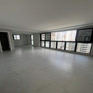 Apartamento 3 suítes para Venda no bairro Centro em Balneário Camboriú