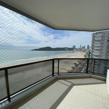 Apartamento Frente Mar para locação anual em Balneário Camboriú
